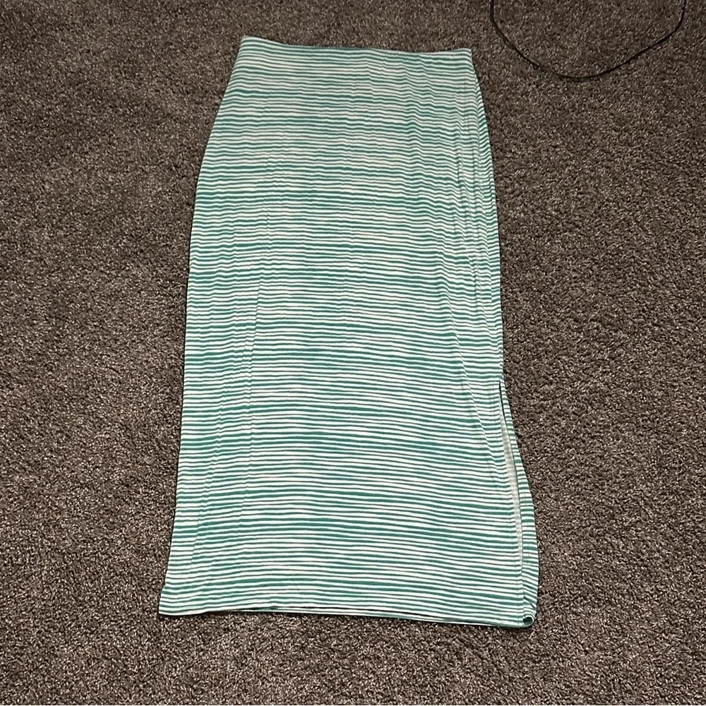 LOFT Green and White Striped Maxi Skirt Size Small Petite